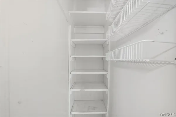 $260,000 | 131 Colvinhurst Drive, Tonawanda, NY 14223