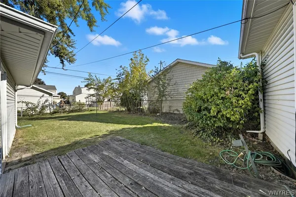 $260,000 | 131 Colvinhurst Drive, Tonawanda, NY 14223