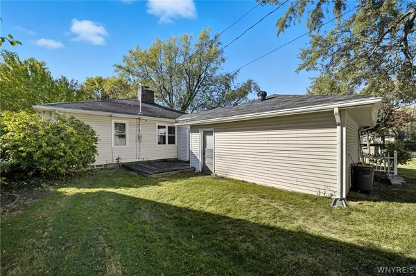 $260,000 | 131 Colvinhurst Drive, Tonawanda, NY 14223