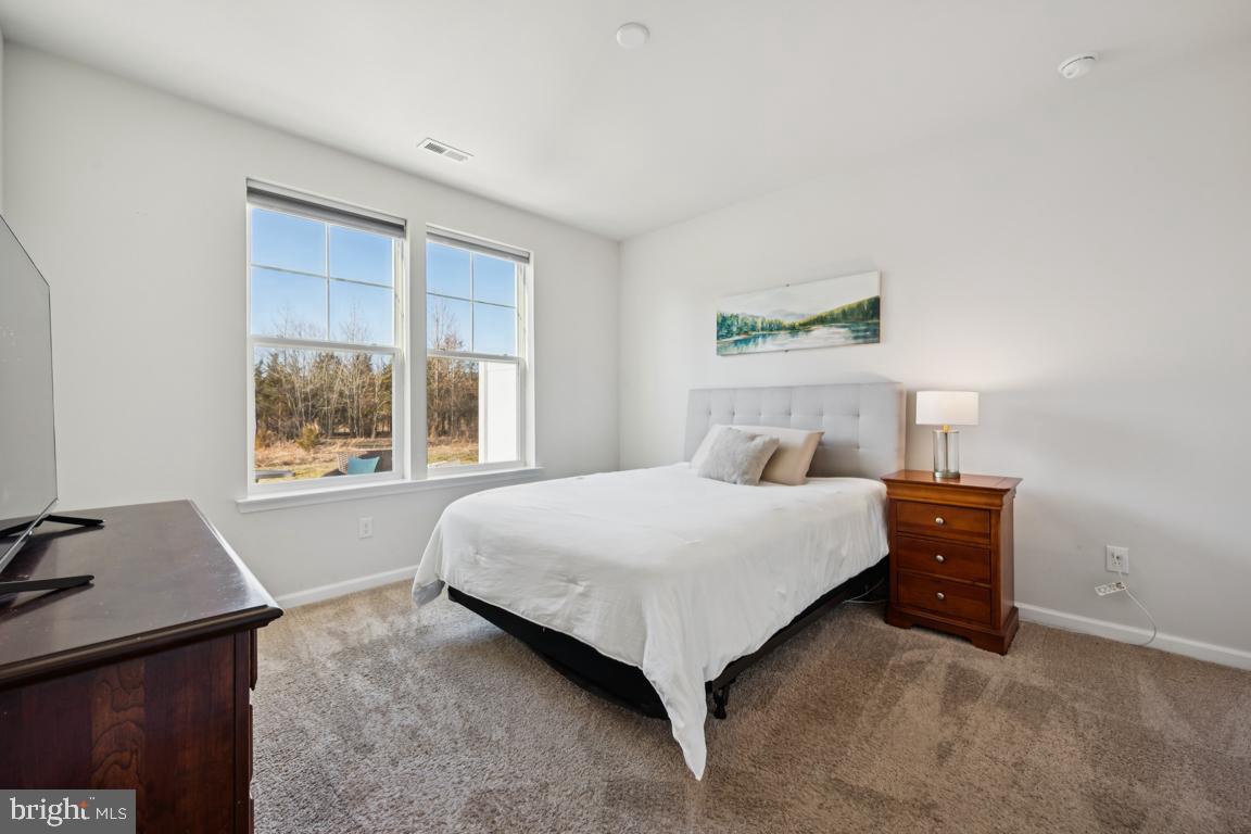 65 Morley Boulevard Medford, NJ 08055 - Photo 15 of 31 Main Floor Primary Ensuite!