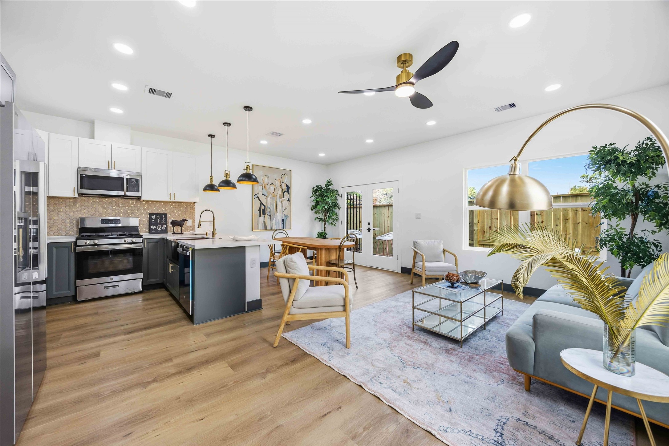 7117 Springdale Street, Unit A Houston, TX 77028 - Photo 5 of 24