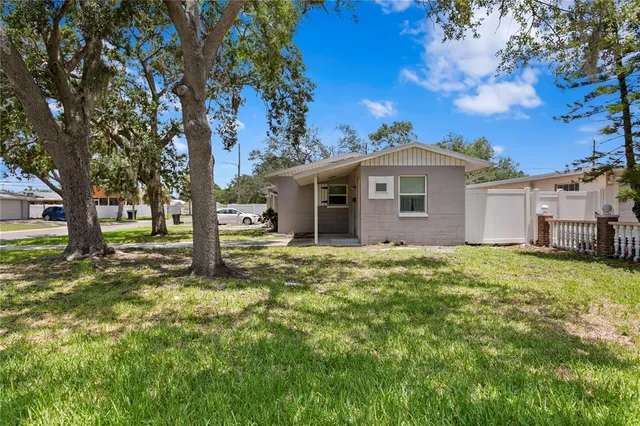 $1,850 | 487 89th Avenue North, Unit 2, St. Petersburg, FL 33702