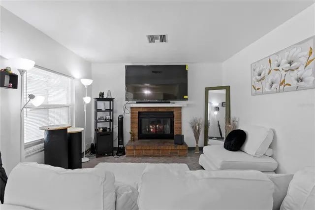 $1,850 | 487 89th Avenue North, Unit 2, St. Petersburg, FL 33702