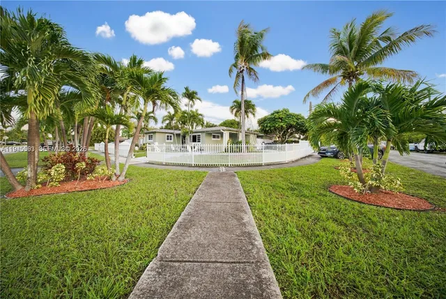 $699,000 | 300 Northeast 175th Street, North Miami Beach, FL 33162