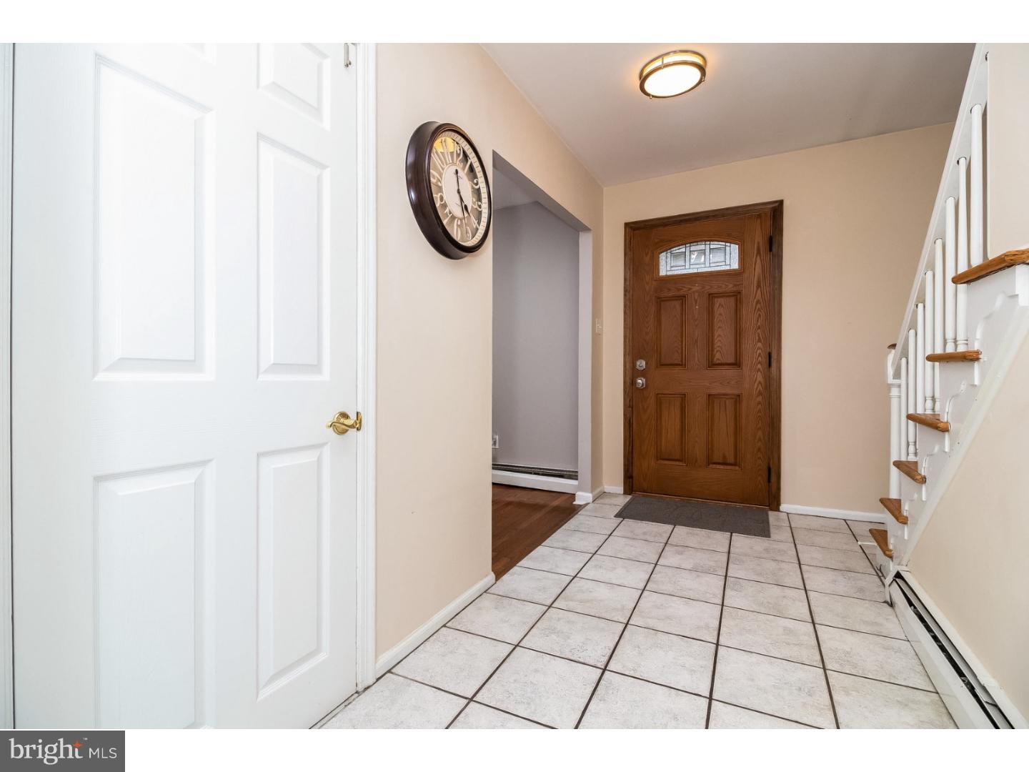 39 Preston Road Media, PA 19063 - Photo 2 of 25 Foyer