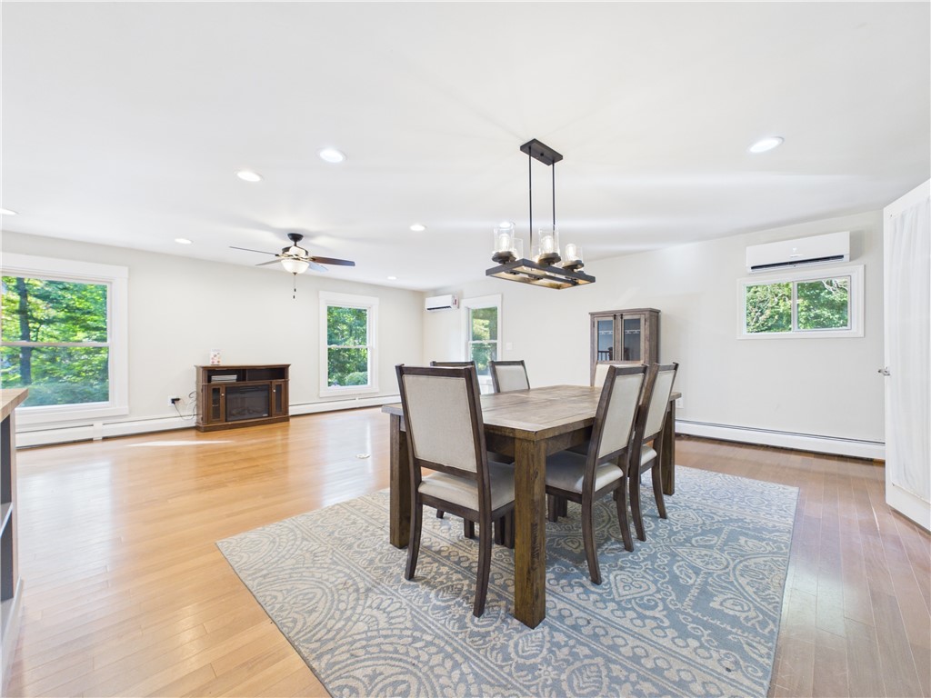 11 Winsor Park Road Glocester, RI 02857 - Photo 12 of 34 Gallery Image 12