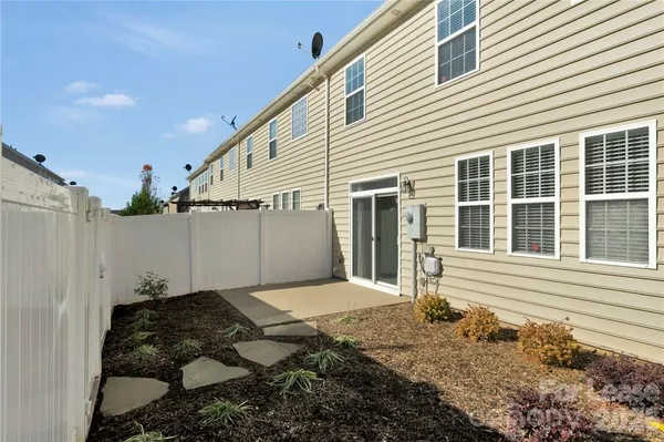 $2,395 | 12352 Red Rust Lane, Charlotte, NC 28277