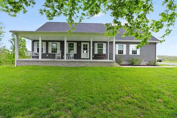 $394,900 | 1885 Oak Grove Road, Red Boiling Springs, TN 37150