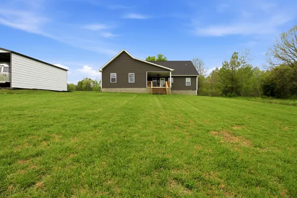 $394,900 | 1885 Oak Grove Road, Red Boiling Springs, TN 37150