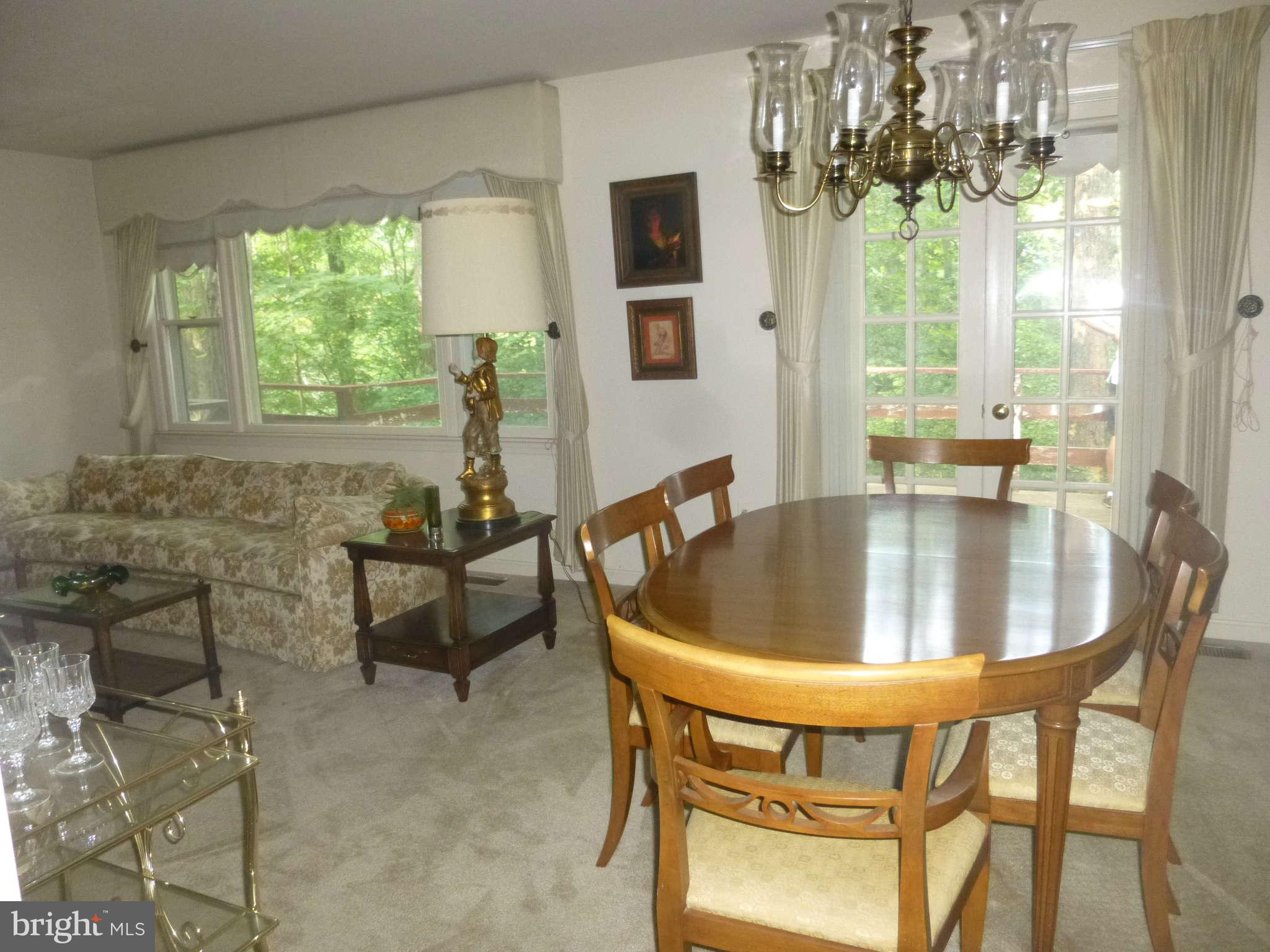8501 Buckland Mill Road Gainesville, VA 20155 - Photo 8 of 15 Dining Room