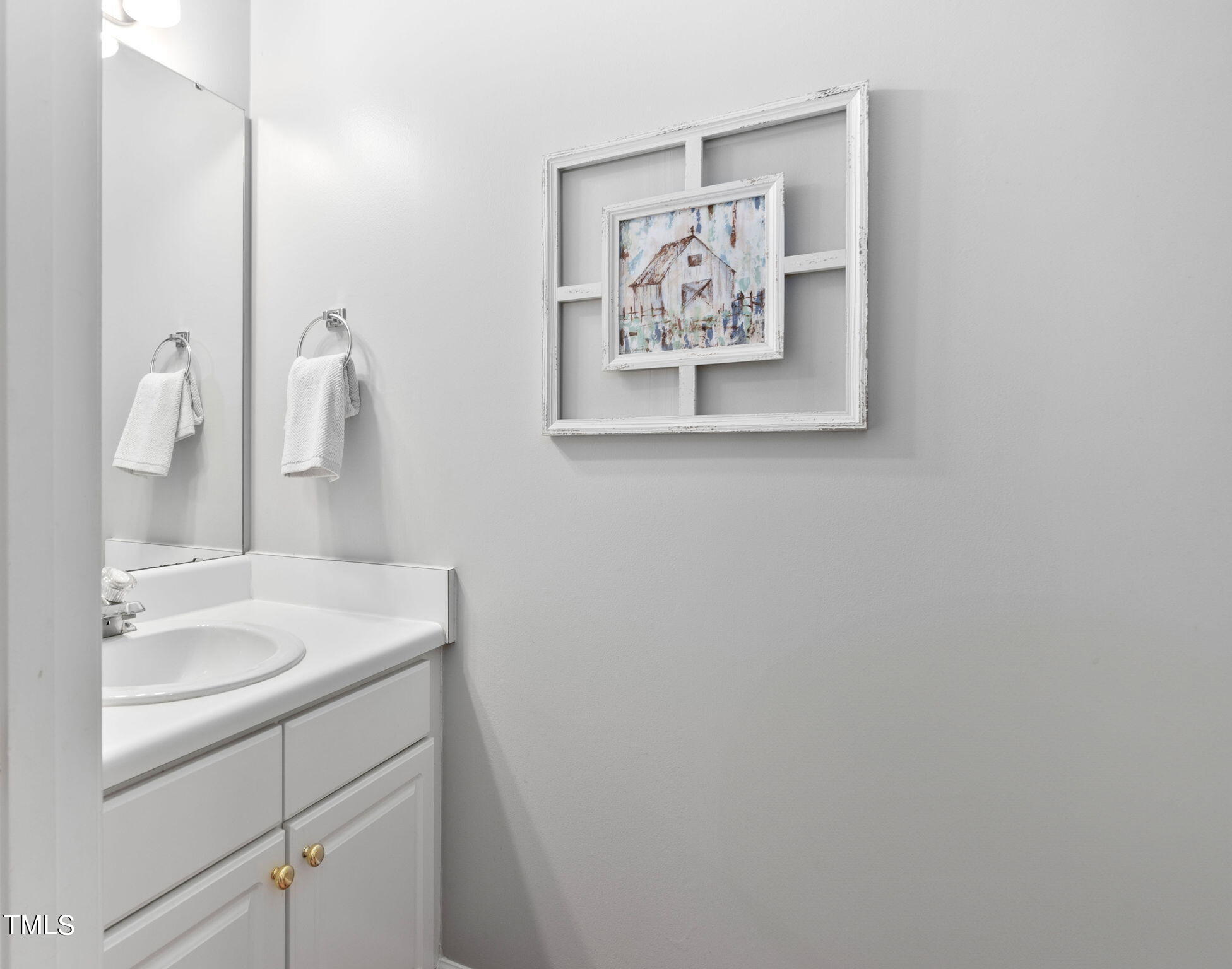 205 Glenmore Road Cary, NC 27519 - Photo 12 of 37 43-web-or-mls-205-glenmore-rd