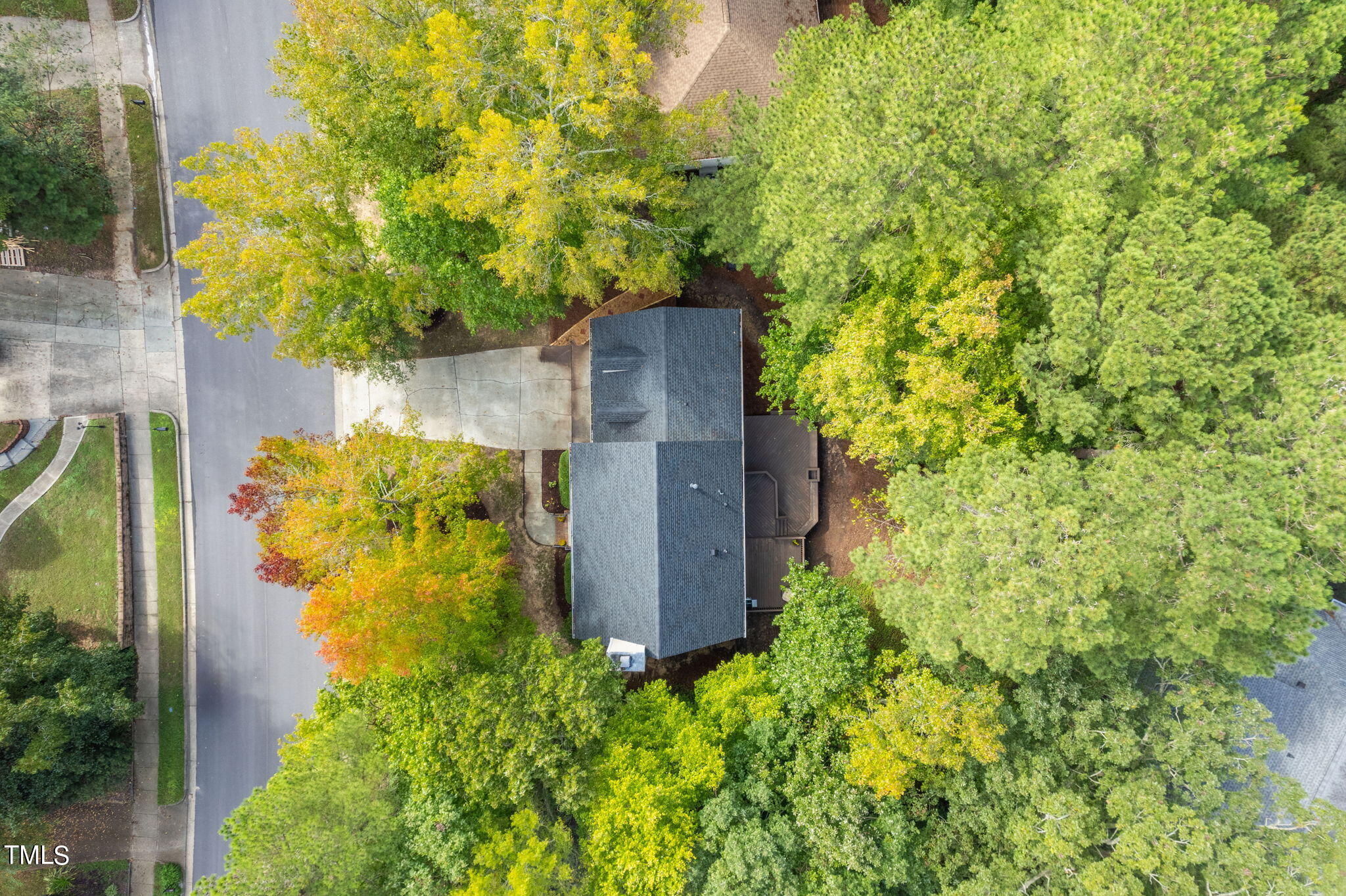 205 Glenmore Road Cary, NC 27519 - Photo 33 of 37 63-web-or-mls-205-glenmore-rd