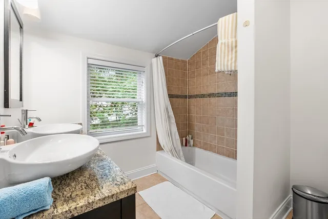 $3,200 | 9 Lisbeth Street, Unit 9, Lexington, MA 02421