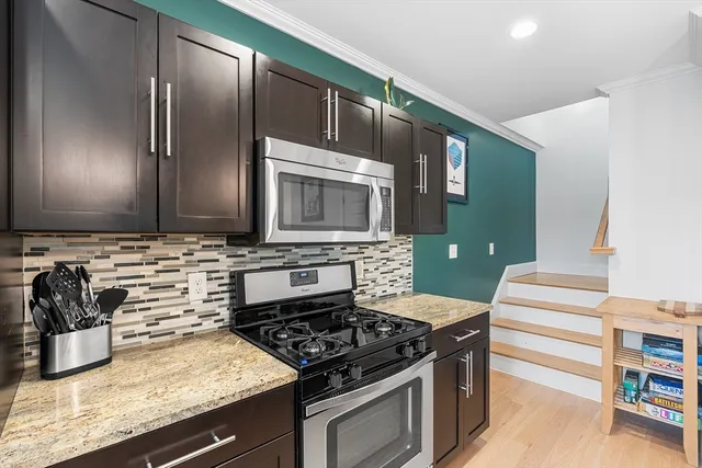 $3,200 | 9 Lisbeth Street, Unit 9, Lexington, MA 02421