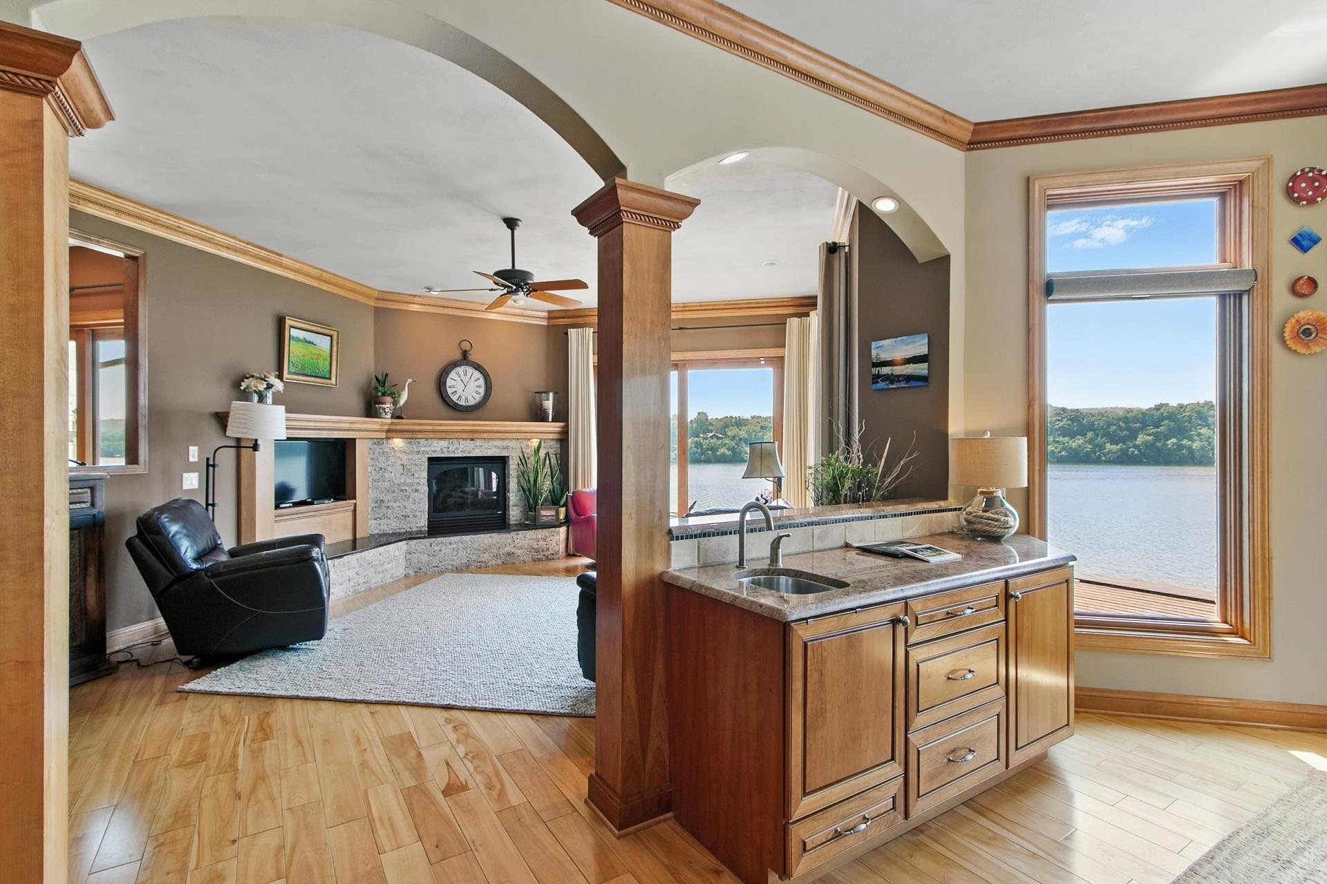 E12261 Timber Rdg Trail Prairie du Sac, WI 53578 - Photo 13 of 75