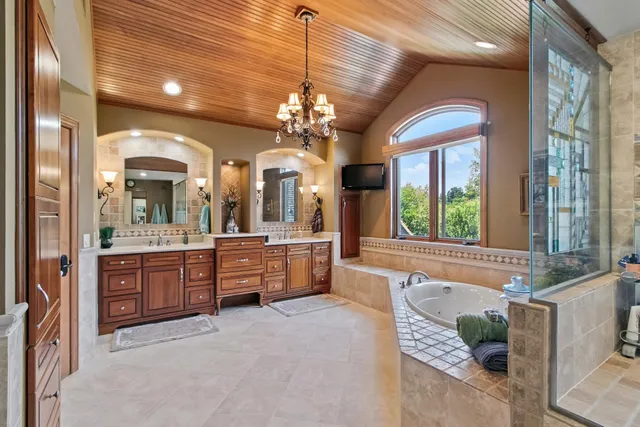 $2,899,900 | E12261 Timber Rdg Trail, Prairie du Sac, WI 53578