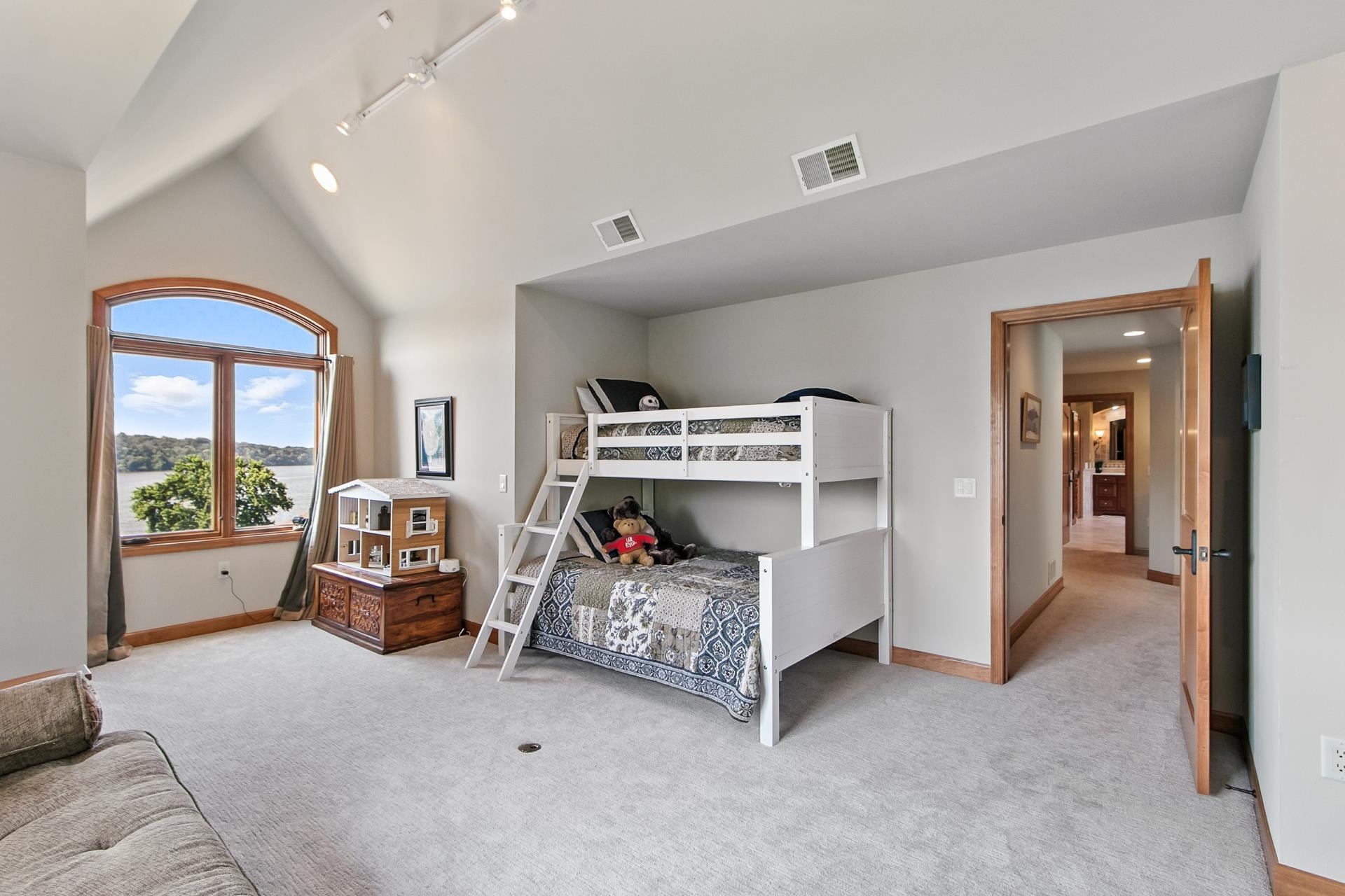 E12261 Timber Rdg Trail Prairie du Sac, WI 53578 - Photo 39 of 75