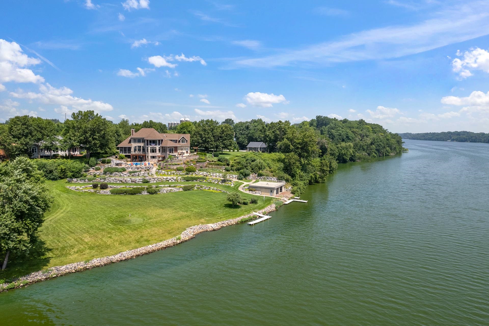 E12261 Timber Rdg Trail Prairie du Sac, WI 53578 - Photo 68 of 75