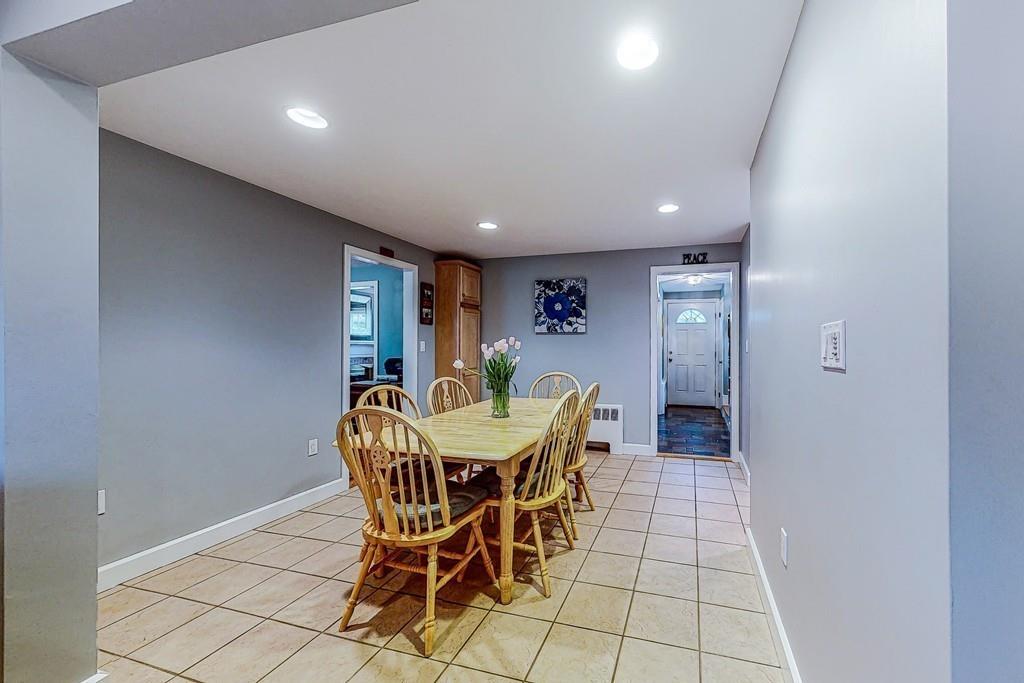 47 Waldron Road Braintree, MA 02184 - Photo 8 of 35 Gallery Image 8