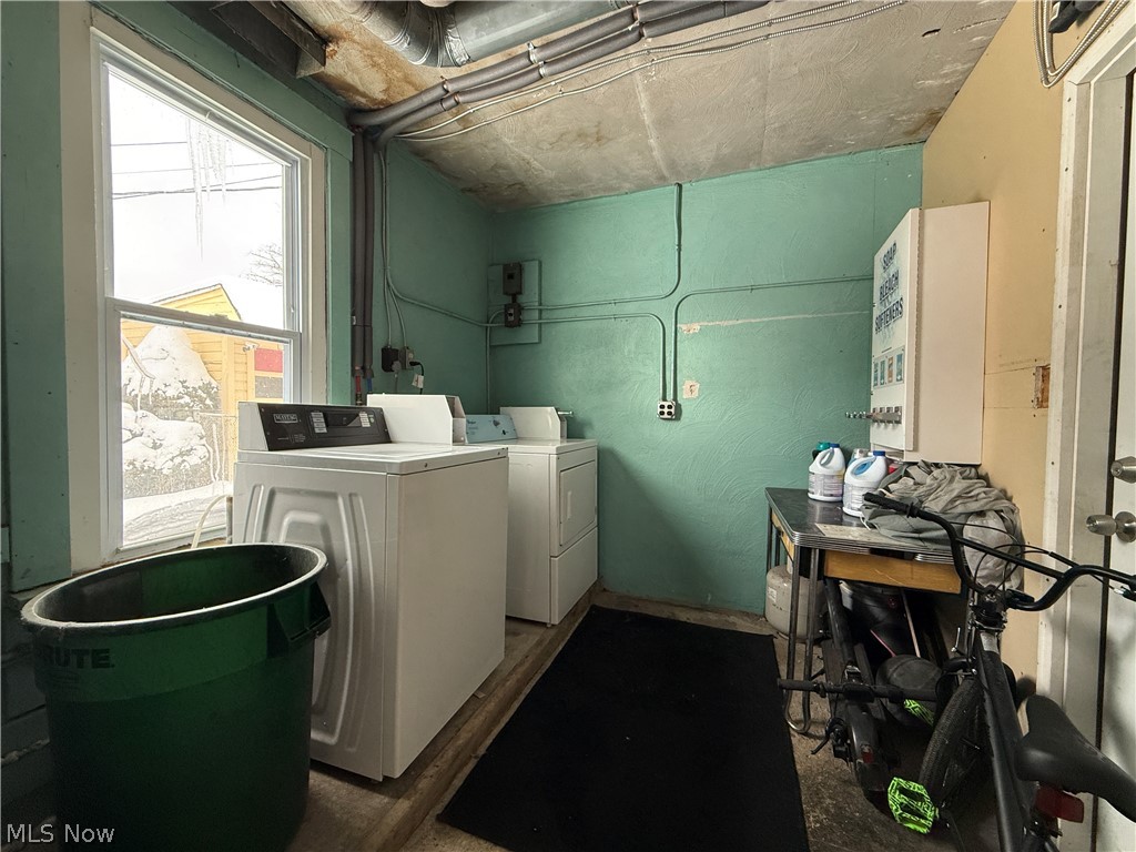 3834 Bosworth Road Cleveland, OH 44111 - Photo 9 of 26