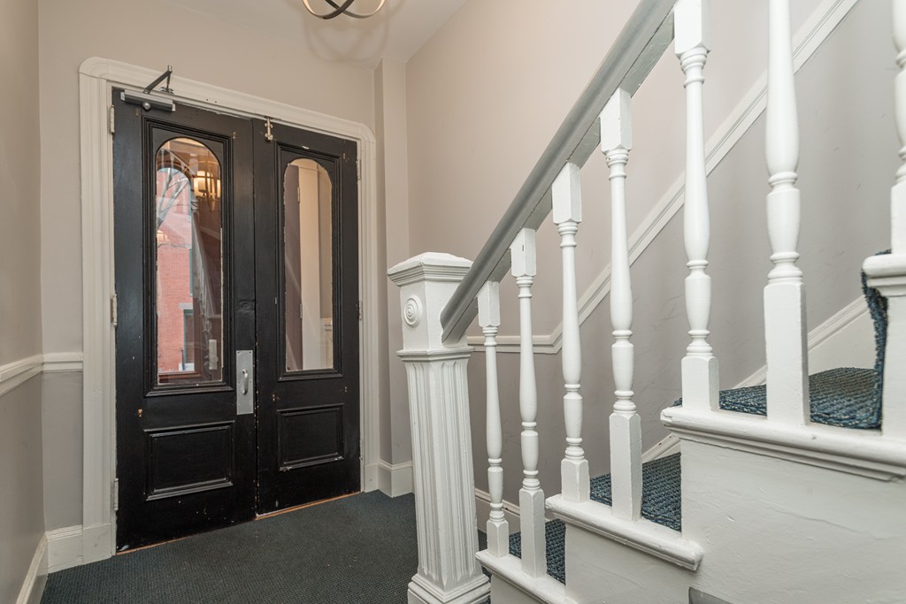 36 East Springfield Street Boston, MA 02118 - Photo 3 of 11