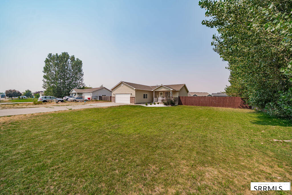 3893 Ash Lane Rigby, ID 83442 - Photo 3 of 40 Gallery Image 3
