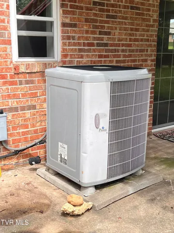 $327,000 | 90 Veldt Lane, Afton, TN 37616