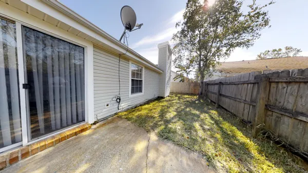$2,100 | 1922 Heartland Drive, Fort Walton Beach, FL 32547