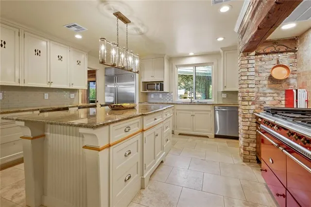 $1,175,000 | 75464 Highway 25, Covington, LA 70435