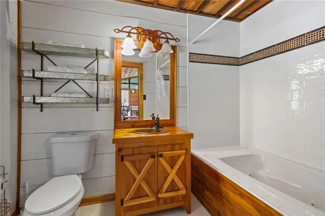 $1,175,000 | 75464 Highway 25, Covington, LA 70435