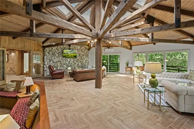 $1,175,000 | 75464 Highway 25, Covington, LA 70435