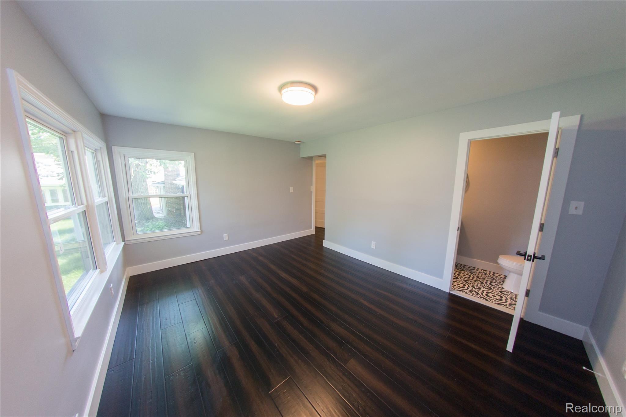 3266 Harvard Road Royal Oak, MI 48073 - Photo 45 of 60 Harvard RO-51.jpg