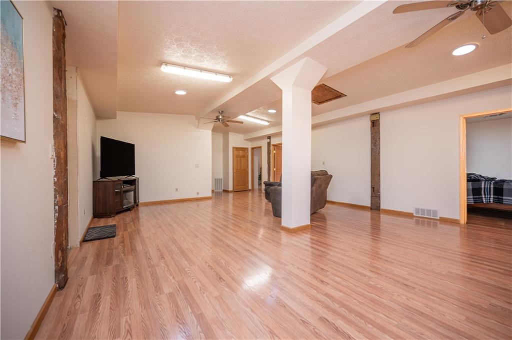 180 Hover Road Mercer, PA 16137 - Photo 23 of 49