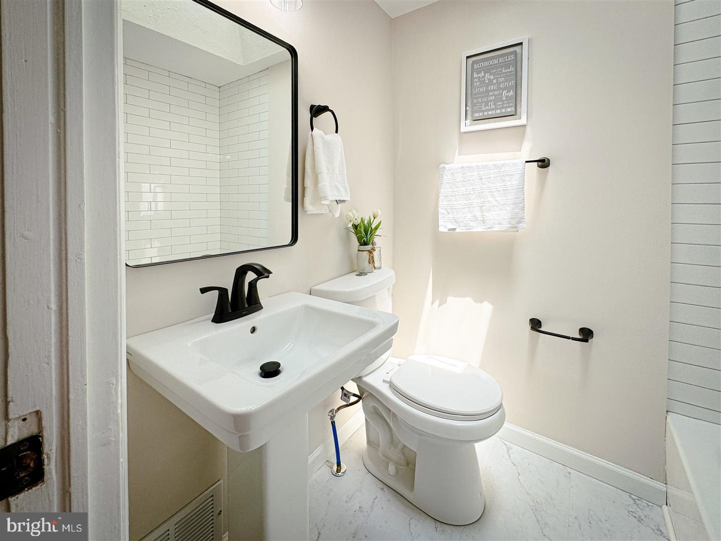 104 Westbridge Road, Unit 120 Glenolden, PA 19036 - Photo 14 of 28