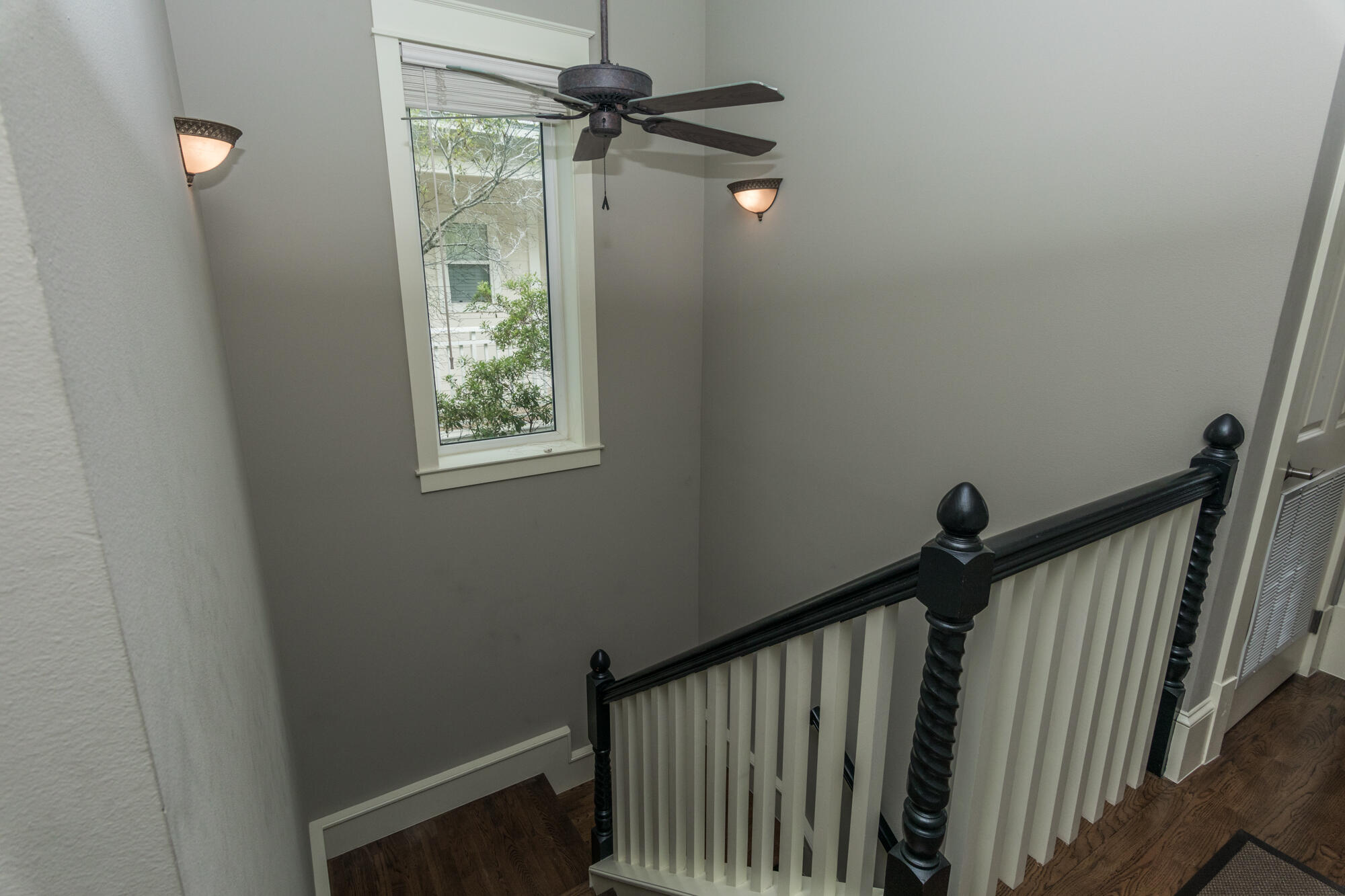 40 Lifeguard Loop East Inlet Beach, FL 32461 - Photo 22 of 48 a view of hallway with windows