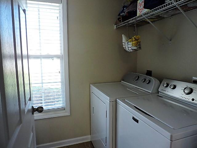 2701 Hidden Ridge Court Clarksville, TN 37043 - Photo 10 of 25 a utility room with dryer and washer