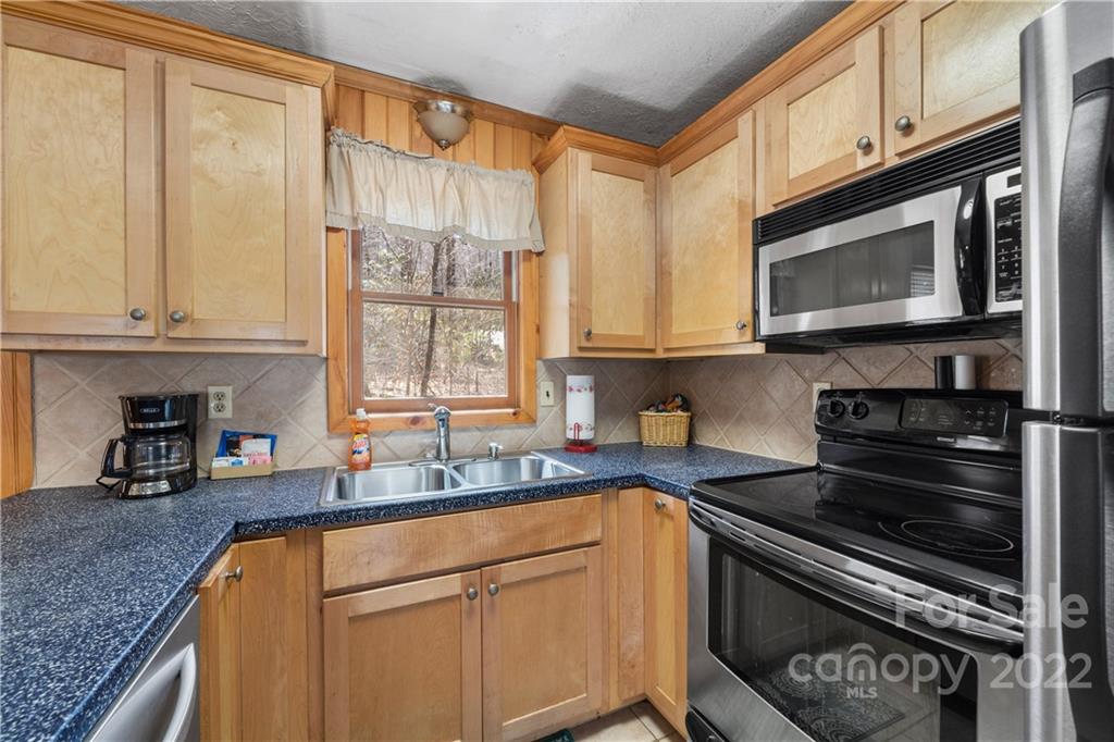 384 Twinbrook Lane Maggie Valley, NC 28751 - Photo 9 of 25