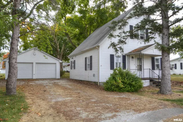 $75,000 | 705 West Adams Street, Blandinsville, IL 61420