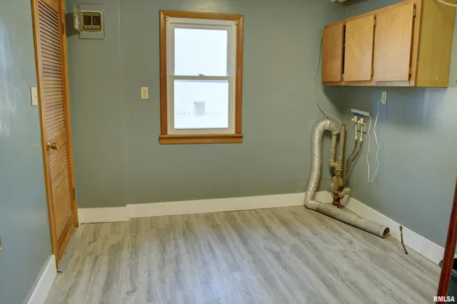 $75,000 | 705 West Adams Street, Blandinsville, IL 61420