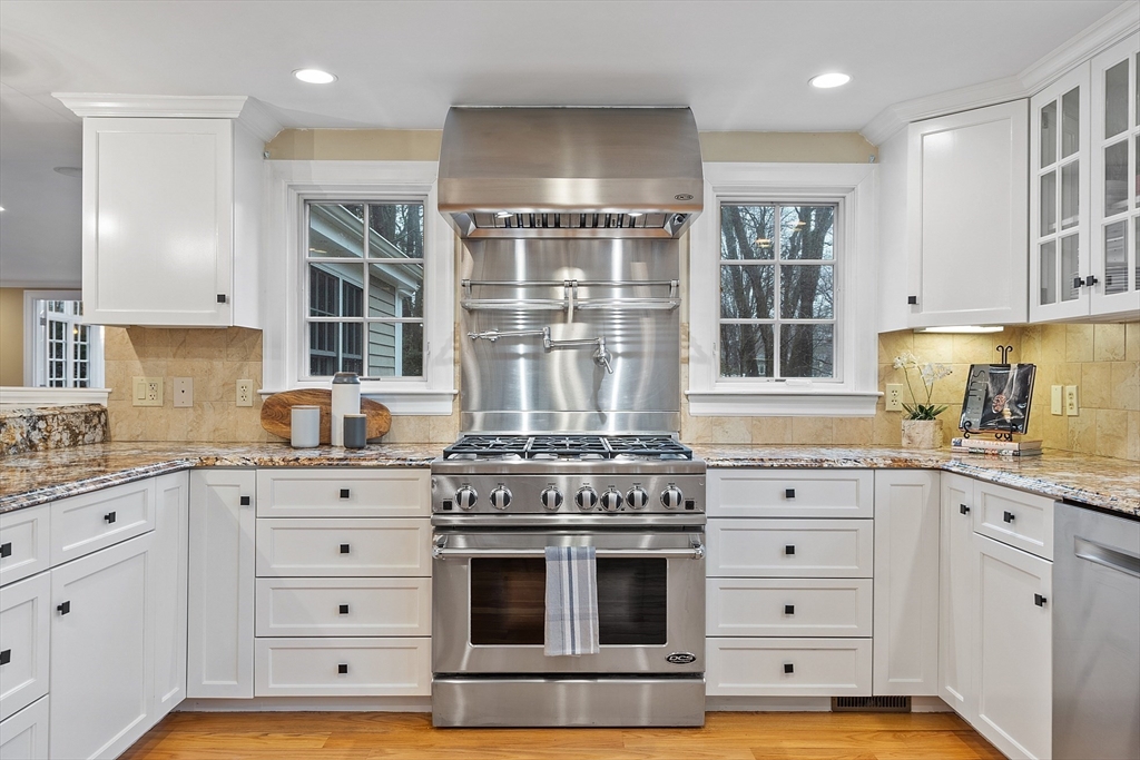 9 Greenwood Road Reading, MA 01867 - Photo 13 of 42
