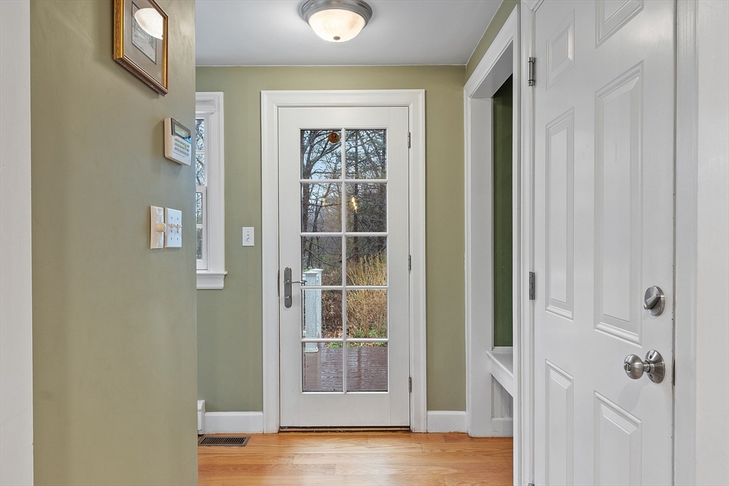 9 Greenwood Road Reading, MA 01867 - Photo 16 of 42