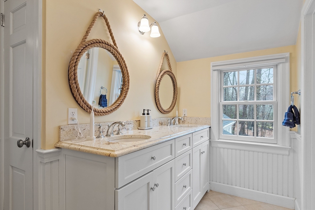 9 Greenwood Road Reading, MA 01867 - Photo 24 of 42
