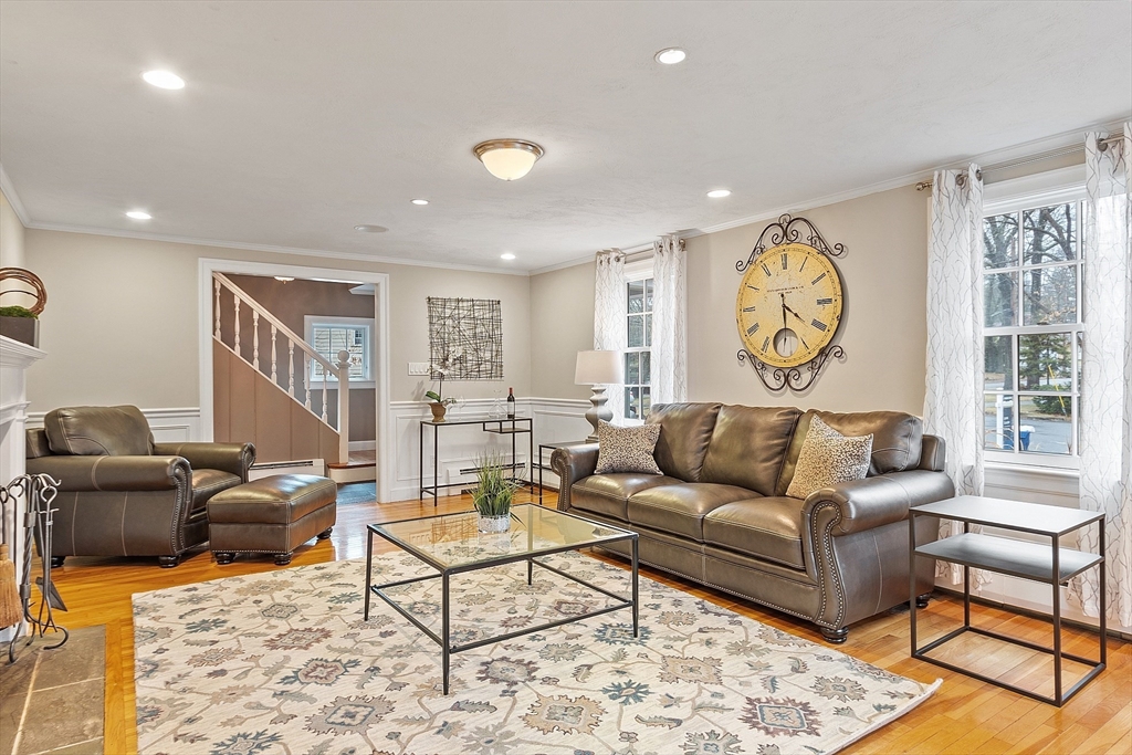 9 Greenwood Road Reading, MA 01867 - Photo 5 of 42