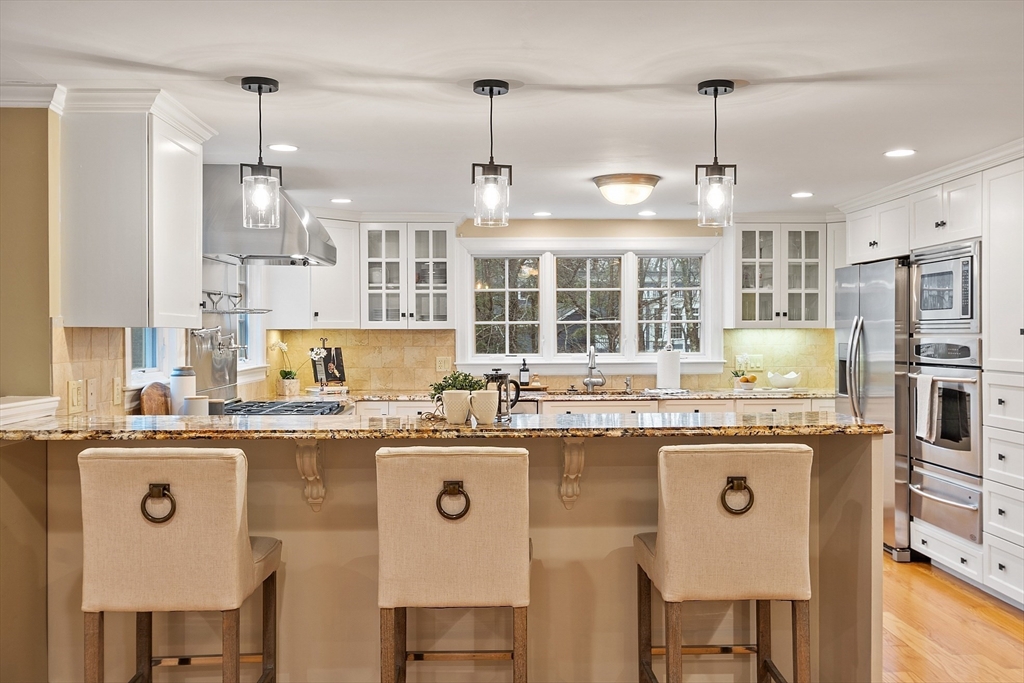 9 Greenwood Road Reading, MA 01867 - Photo 10 of 42
