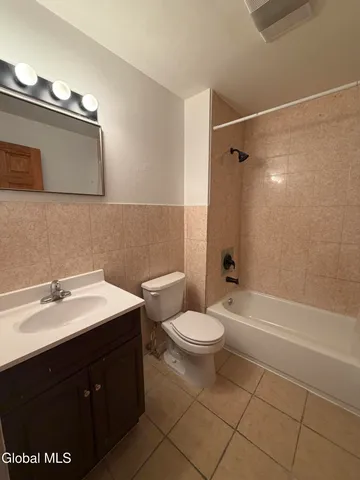 $1,700 | 54 Westerlo Street, Unit 22, Albany, NY 12202