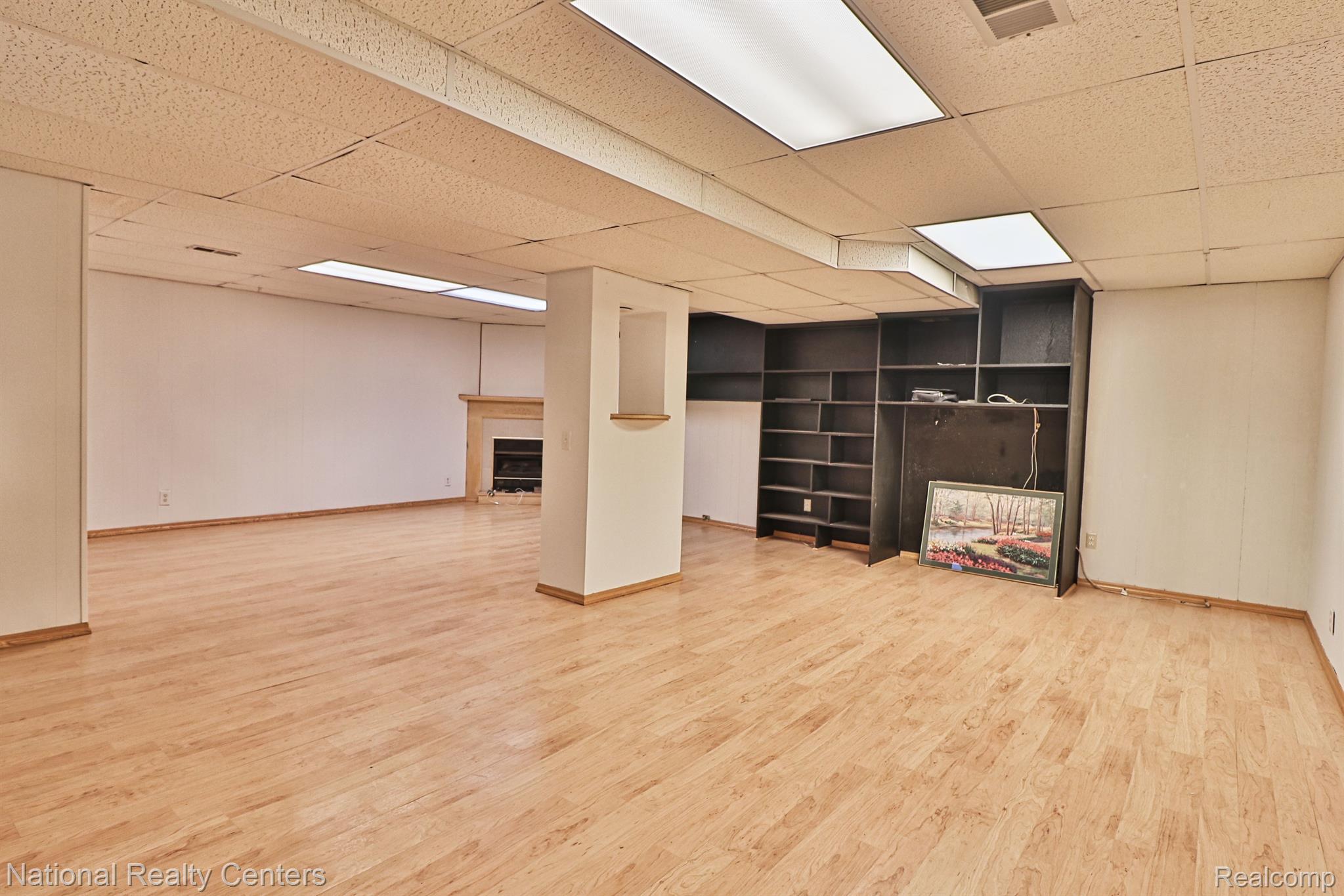 45375 Glengarry Road Canton, MI 48188 - Photo 17 of 37 Gallery Image 17