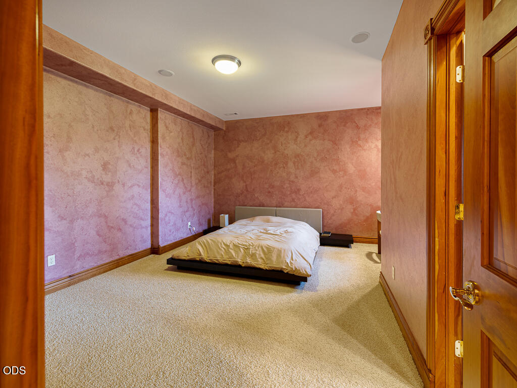 11707 Kestrel Road Klamath Falls, OR 97601 - Photo 49 of 65