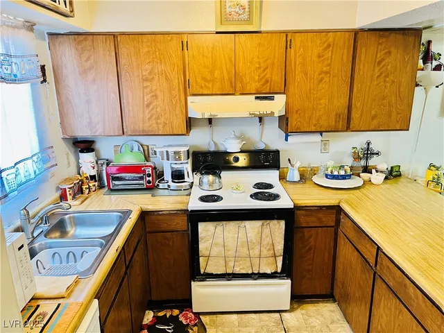 $165,000 | 3508 Rio Robles Drive, Unit C, North Las Vegas, NV 89030