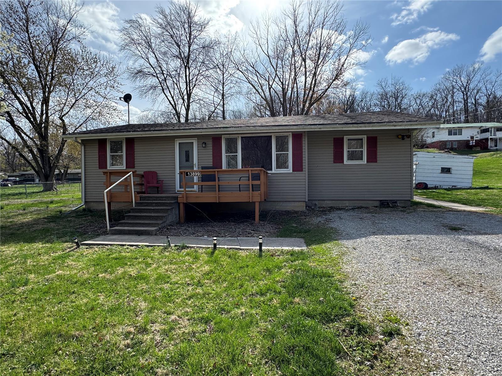 13899 Riverview Drive New London, MO 63459 - Photo 1 of 16