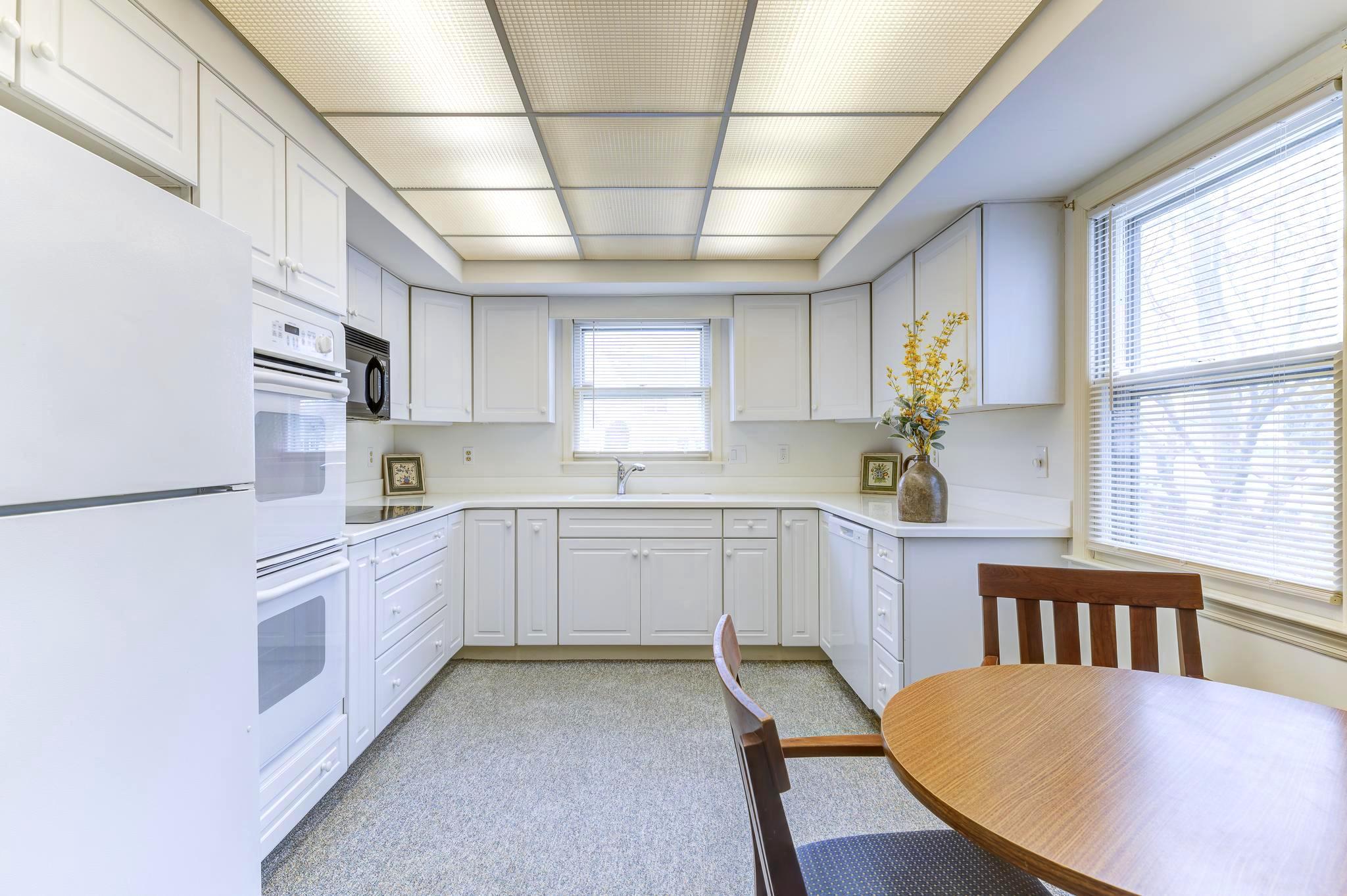 321 Sharon Way Monroe Township, NJ 08831 - Photo 17 of 55 Eat-in Kitchen
